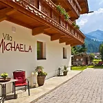 Michaela Guest house 3*