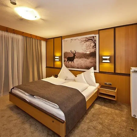 ميكايلا 3* جيرلوس