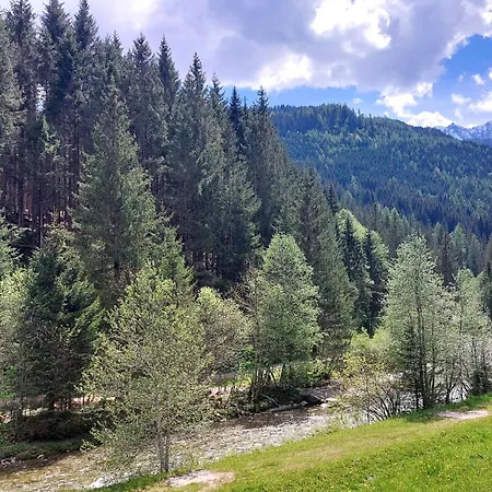 Casa de hóspedes Michaela 3*